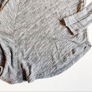 GAP Tops - GAP Gray Soft Long Sleeve Shirt Medium EUC GAP Tops - GAP Gray Soft Long Sleeve Shirt Medium EUC